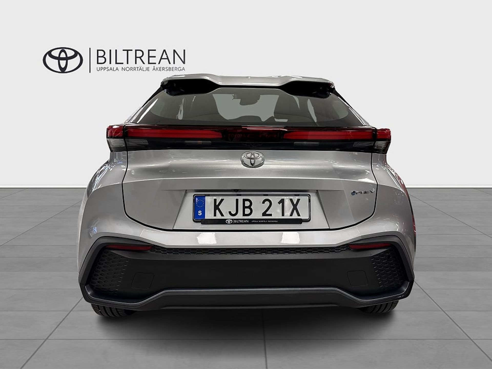 Toyota C-HR 2025, photo 6/10