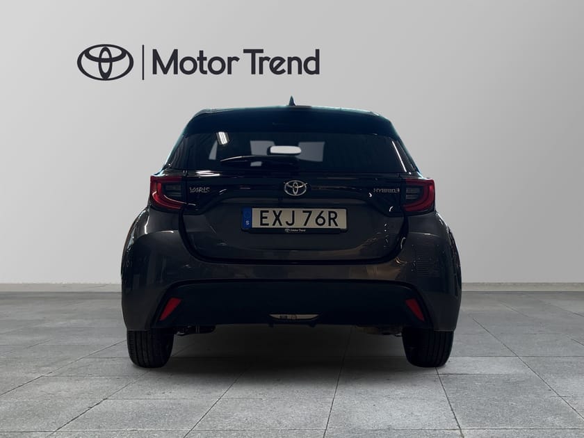 Bild 4 av Toyota Yaris Hybrid 1,5 5D ACTIVE PLUS VINTERHJUL