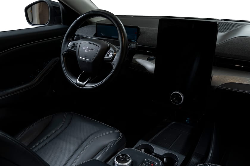 Bilde 3 av Ford Mustang Mach-E Long Range RWD 300hk 610km wltp | Tek+ | Hengerfeste +++