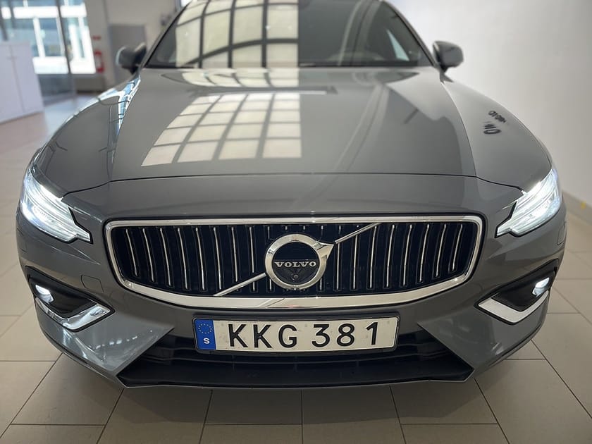 Bild 2 av Volvo V60 D4 190 Hk Inscription Drag Skinn