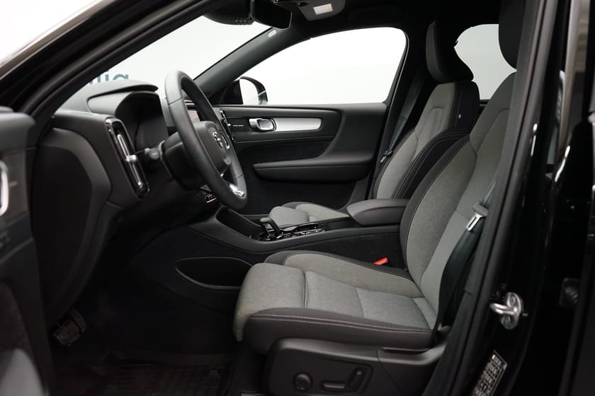 Bild 4 av Volvo XC40 Recharge T4 Plus Dark
