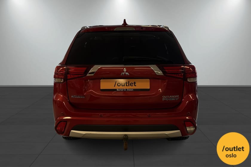 Bilde 4 av Mitsubishi Outlander PHEV 203 hp 2016 | Ryggekamera | Oppvarmet ratt