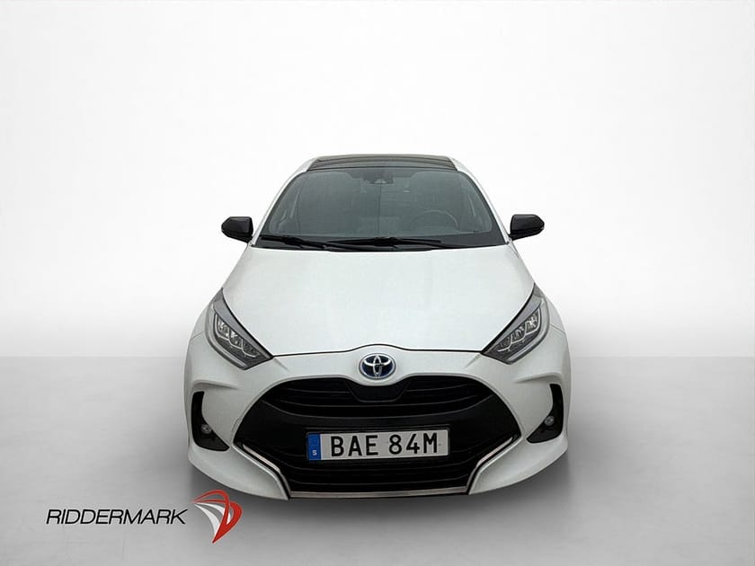 Bild 2 av Toyota Yaris Hybrid 116hk Style Pano JBL Kamera Halvskinn