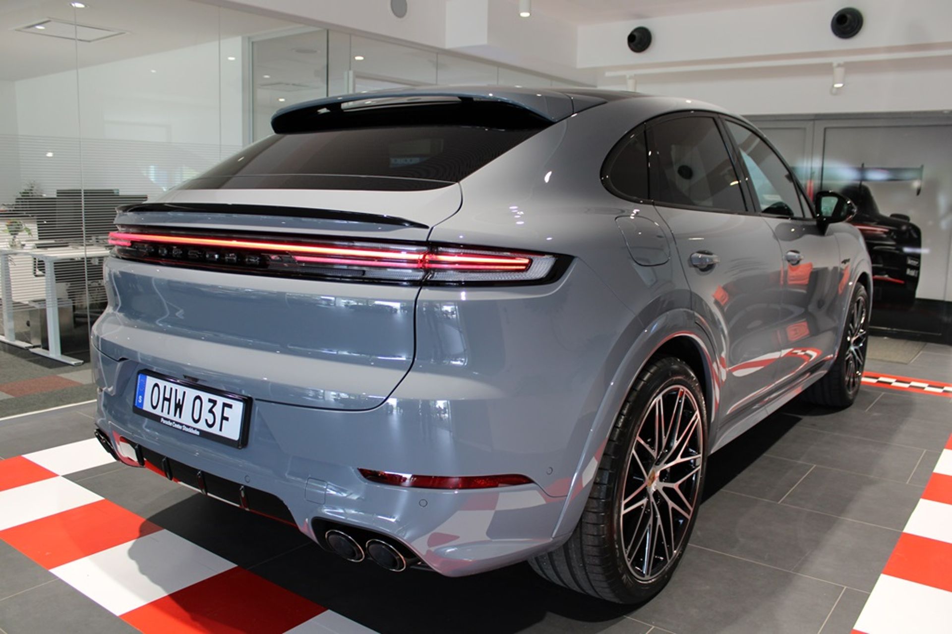 Porsche Cayenne E-Hybrid Coupé 2026, bild 6/22