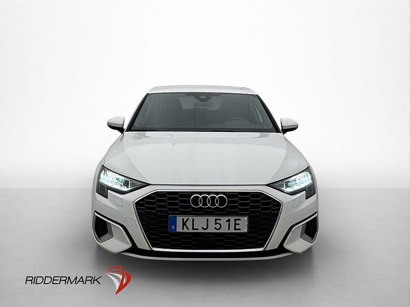 Bild 2 av Audi A3 Sportback 35 TFSI 150hk Cockpit Kamera CarPlay