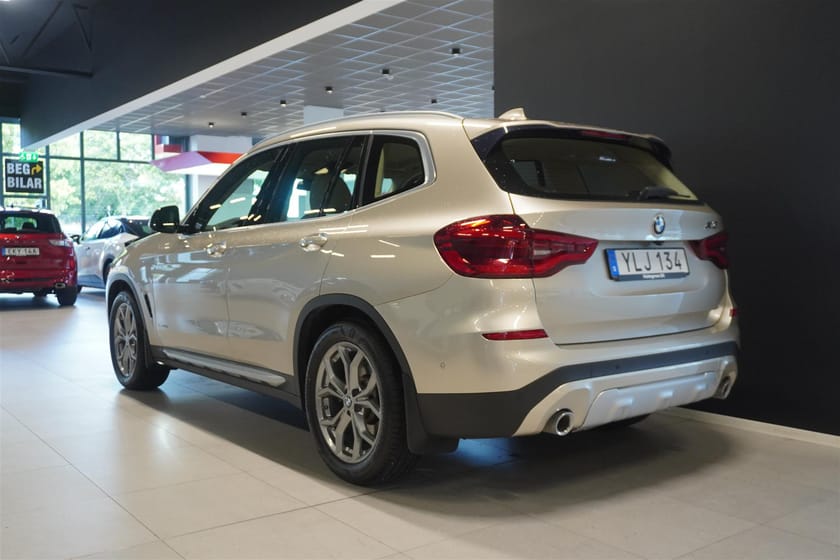 Bild 4 av BMW X3 xDrive20d Drag Kupévärmare HUD Elstol Rattvärme