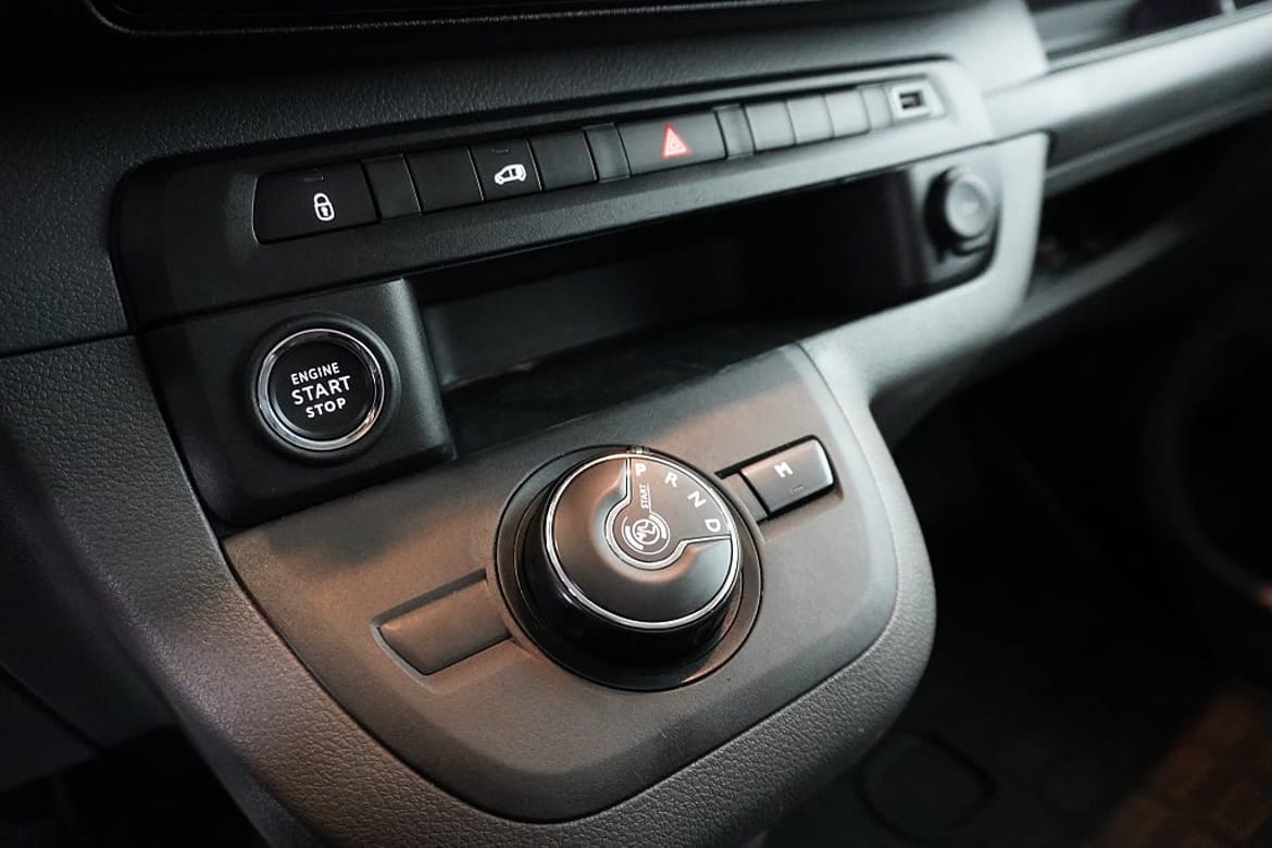 Opel Vivaro Skåpbil IP, bild 12 av 14