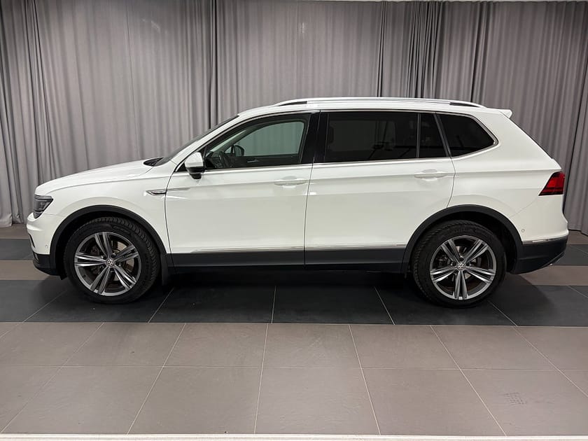 Bild 2 av Volkswagen Tiguan Allspace 7-sätes 2.0 TDI 4Motion GT 7-Sits P-Värmare Drag