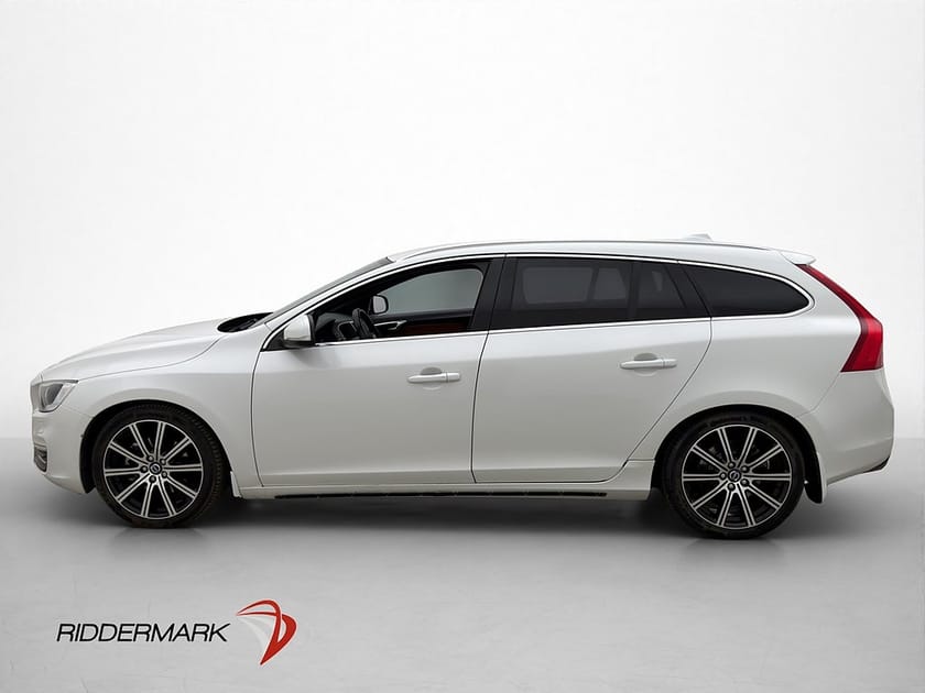 Bild 5 av Volvo V60 D4 Summum VOC Värmare P-Sensorer Skinn Elstol