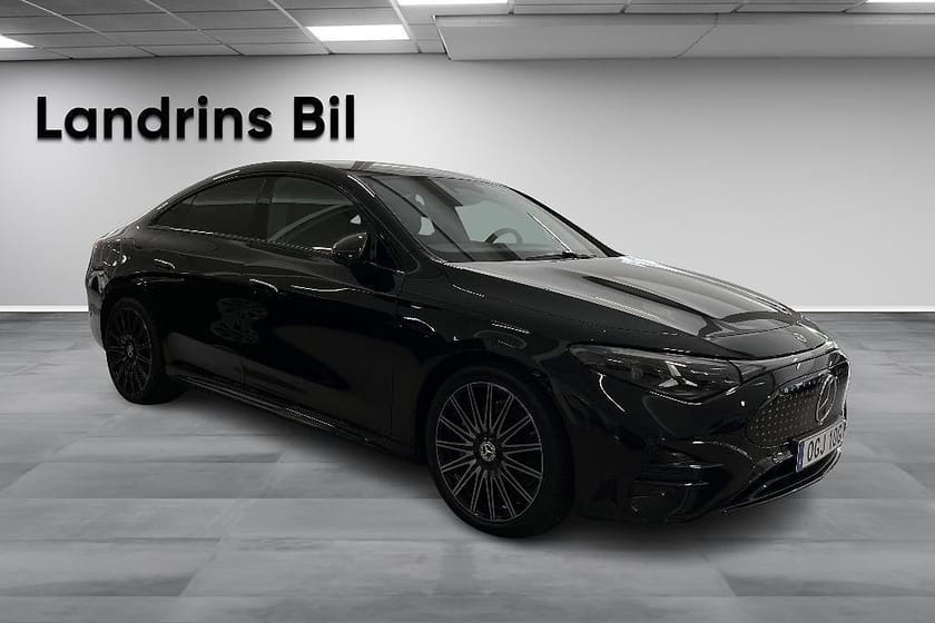 Bild 3 av Mercedes-Benz CLA 350 4MATIC Sedan AMG-Line Night