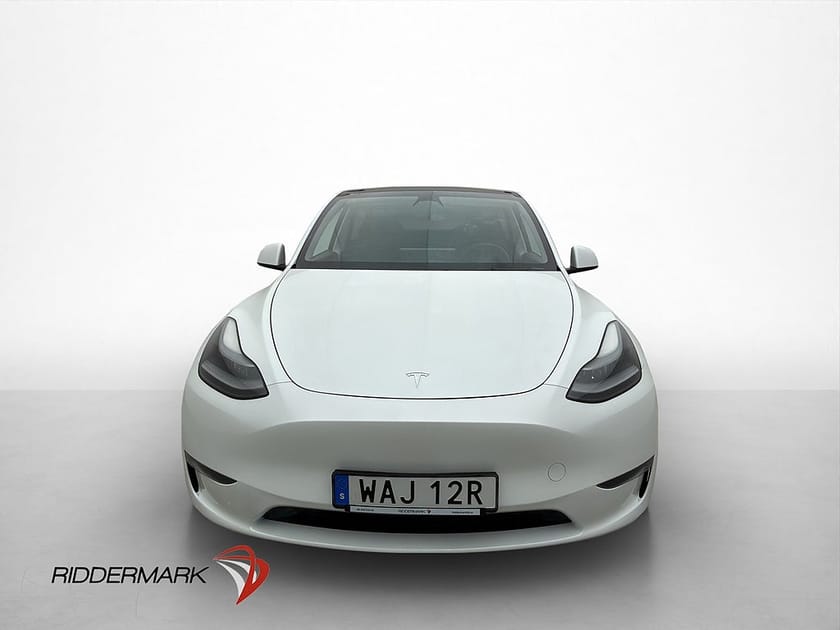 Bild 3 av Tesla Model Y Long Range AWD Drag ACC-Boost MOMS En-Bukare