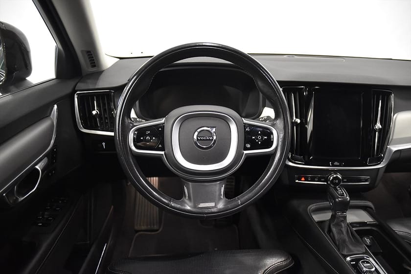 Bild 2 av Volvo V90 Cross Country D5 AWD Inscription Drag  D-Värm AdaptivF Rattv Kamrem bytt 235hk