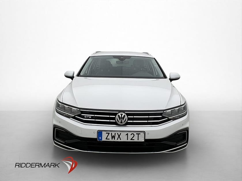 Bild 2 av Volkswagen Passat Sportscombi GTE 218hk Cockpit Navi Kamera CarPlay Drag