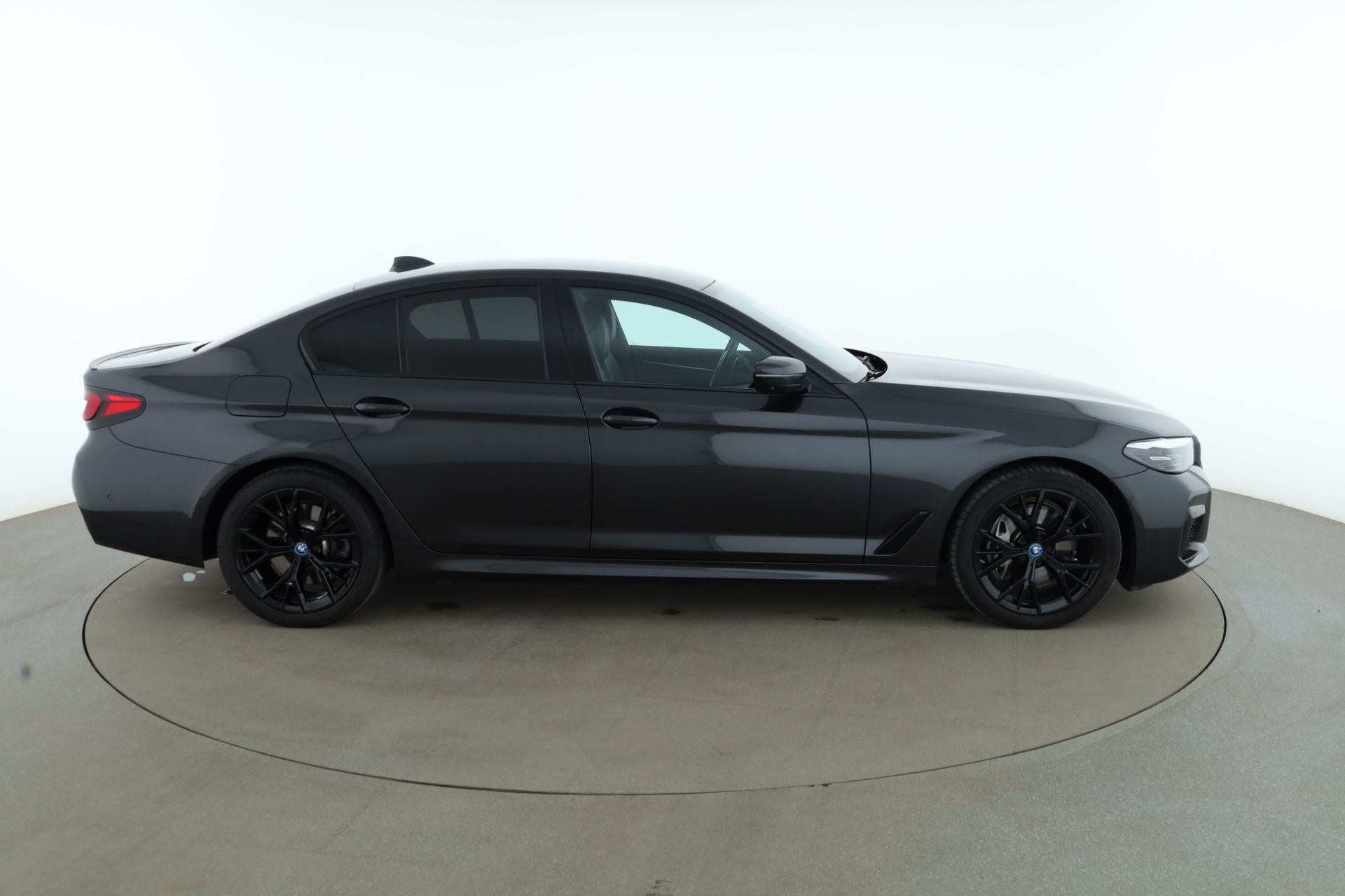 BMW 545 e M Sport / Park assist 2023, bild 7/45