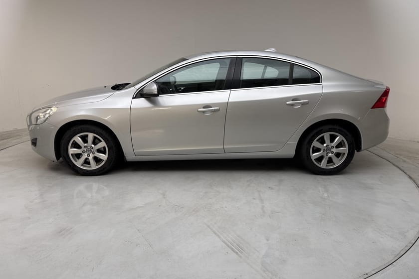 Bild 2 av Volvo S60 D4 (163hk) Momentum Taklucka