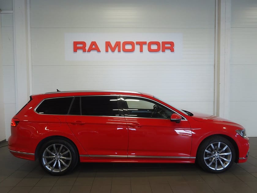 Bild 4 av Volkswagen Passat Sportscombi 2.0 TDI R-Line | Värmare | Drag |
