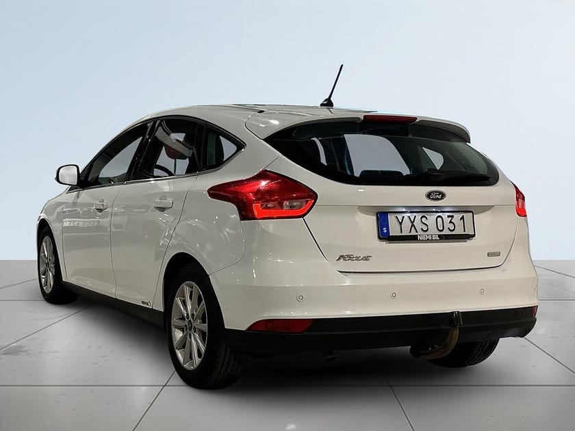 Bild 5 av Ford Focus 1.0 Titanium Drag Mvärm Psens Carplay S/V-hjul