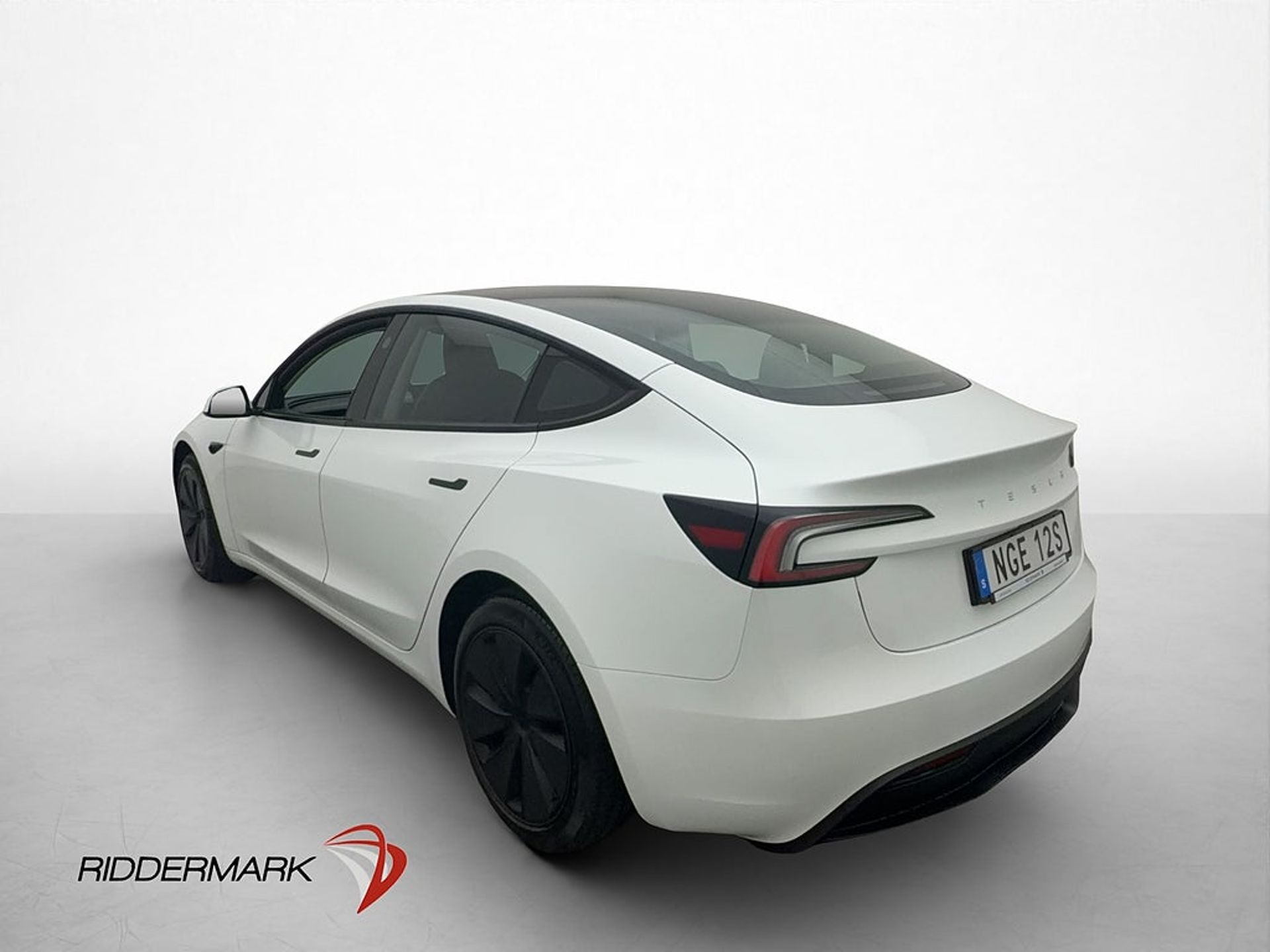 Tesla Model 3 2024, photo 6/10