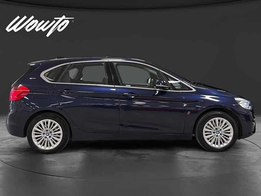 Bild 3 av BMW 225xe Active Tourer 225 xe 224HK Luxury Line /Pano /HuD