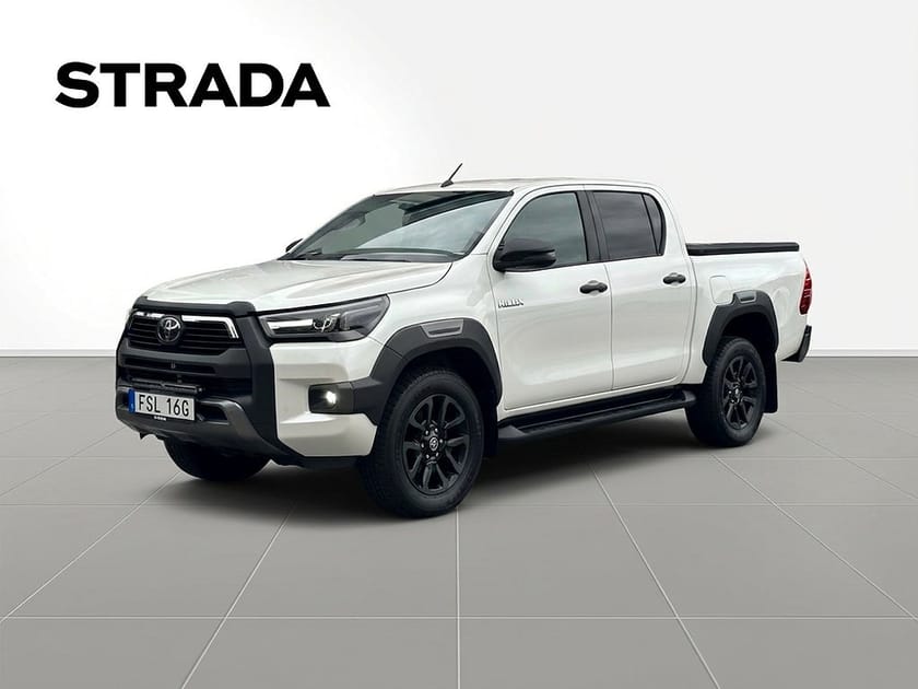 Bild 1 av Toyota Hilux Dubbelhytt 2.8 AWD Invincible FLAKLOCK | 2 395:-/mån |