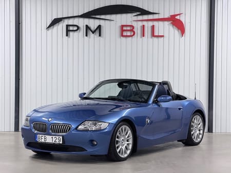 BMW Z4 3.0i / Individual / Estoril Blå / Toppskick / Historik