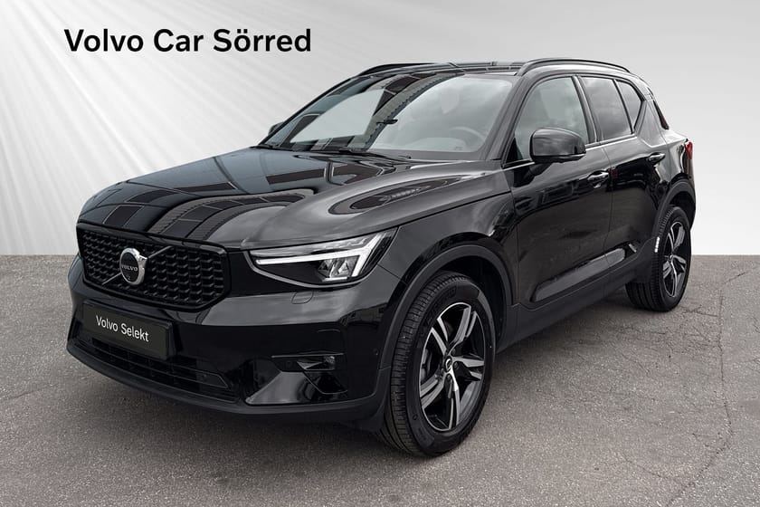 Bild 1 av Volvo XC40 B3 FWD Bensin Plus Dark