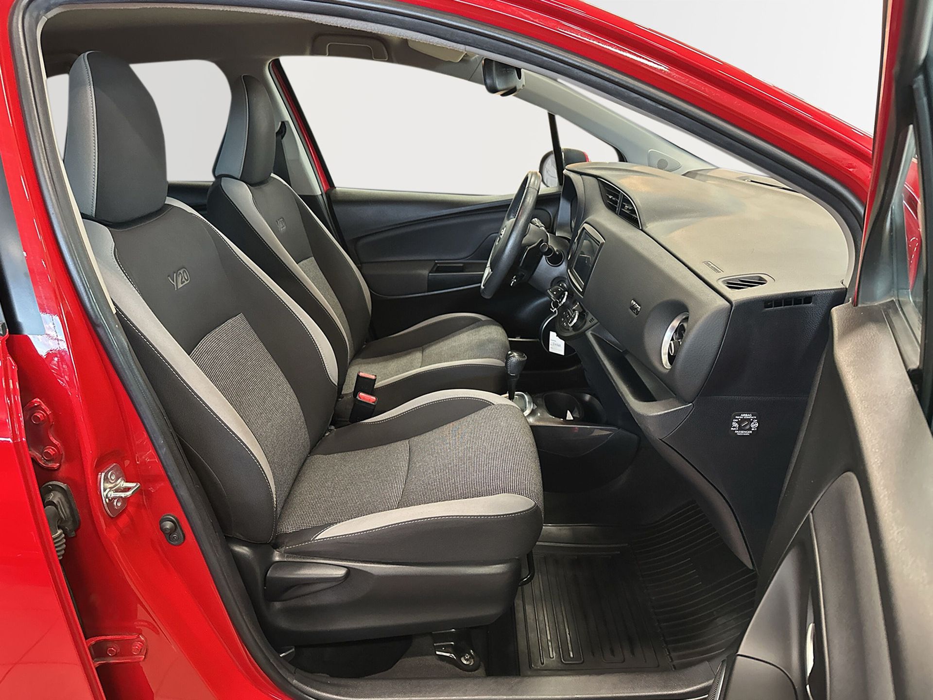 Toyota Yaris 2019, photo 7/10