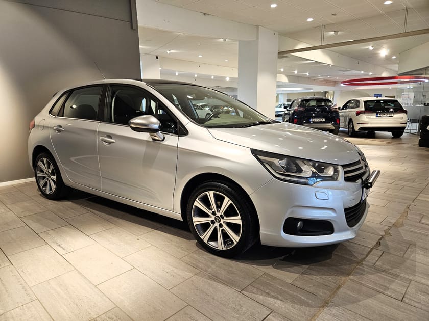 Bild 4 av Citroën C4 1.2 110hk PureTech | V-hjul Panorama Farthållare