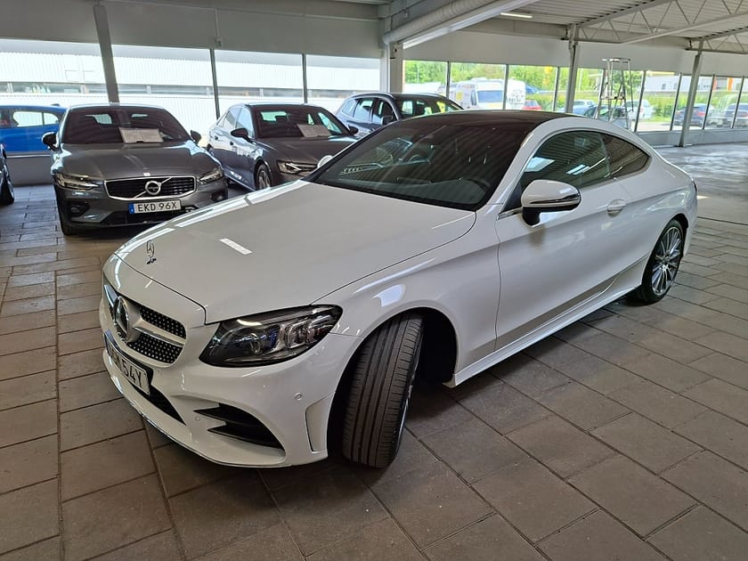 Bild 5 av Mercedes-Benz C 200 Coupé 9G-Tronic AMG Line Panorama|Navi|Burmester