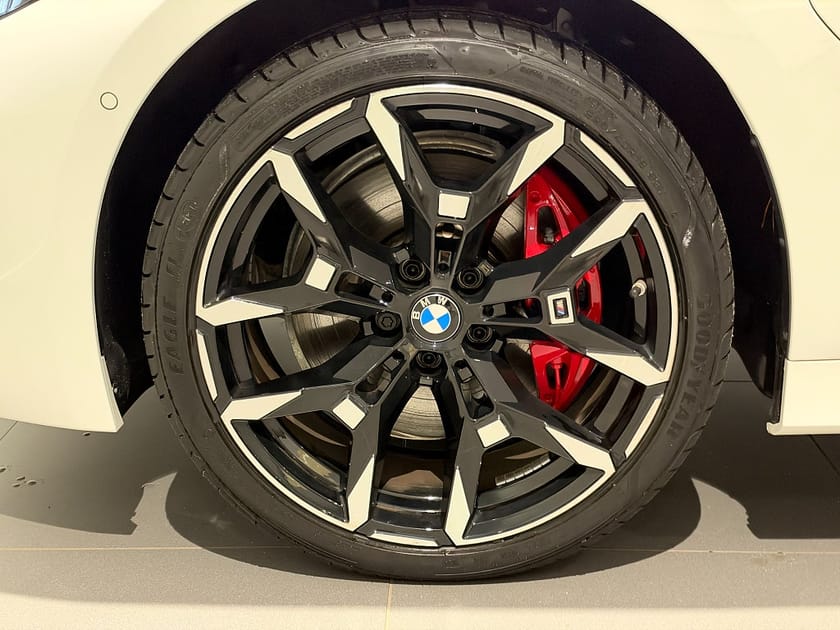 Bild 5 av BMW 330e xDrive Sedan