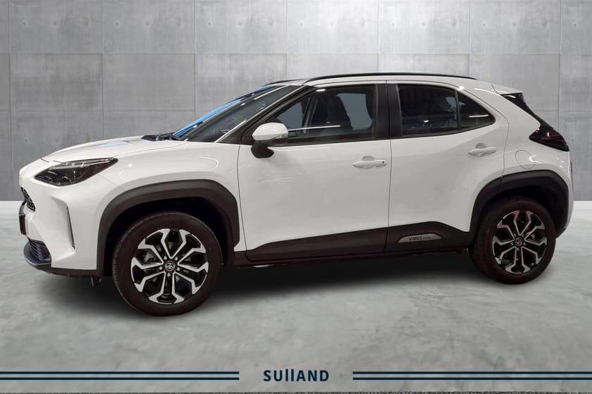 Bilde 2 av Toyota Yaris Cross Hybrid AWD-i TILHENGERFESTE, LAV KM, SERVICEHISTORIKK