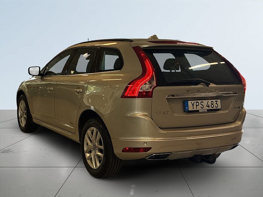 Bild 5 av Volvo XC60 D4 AWD Classic Momentum Drag Pvärme Rattvärme S&V-däck