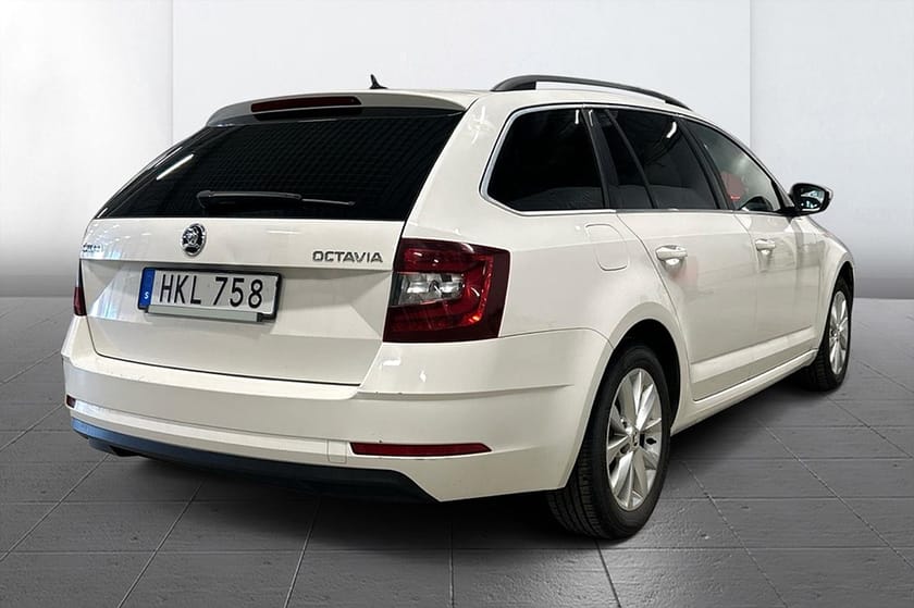 Bild 4 av Škoda Octavia Kombi 1.0 TSI Aut Ambition Clima FrontAssist Pekskärm MOMS 115hk