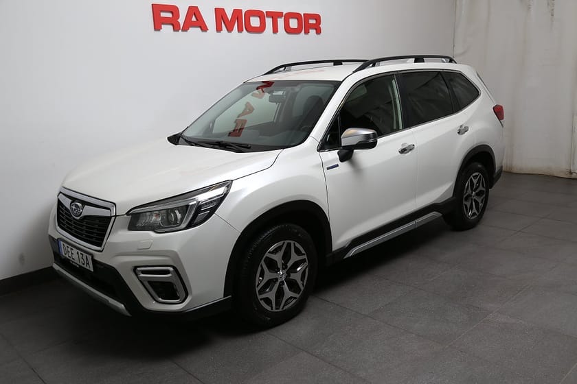 Bild 1 av Subaru Forester e-Boxer 2,0i 150hk Ridge AWD Aut Skinn Drag Leasbar