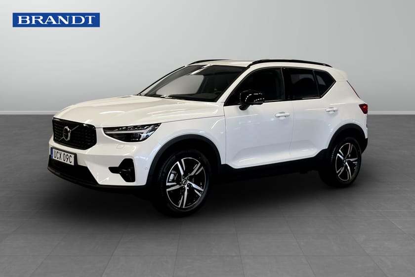 Bild 1 av Volvo XC40 B3 FWD Bensin Plus Dark