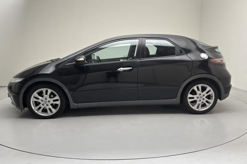 Bild 2 av Honda Civic 1.8 5dr (140hk) Sport