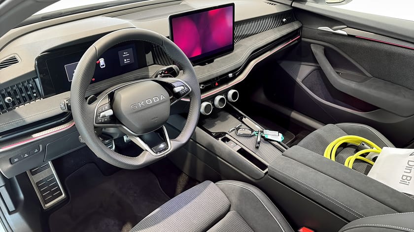 Bild 5 av Škoda Superb iV Kombi COMBI SPORTLINE 1,5 TSI 204 HK 6 VXL DSG