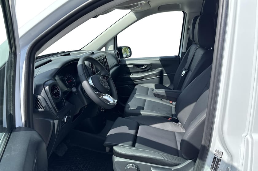 Bild 5 av Mercedes-Benz Vito 116 CDI 3.0t Skåp Lång Pro
