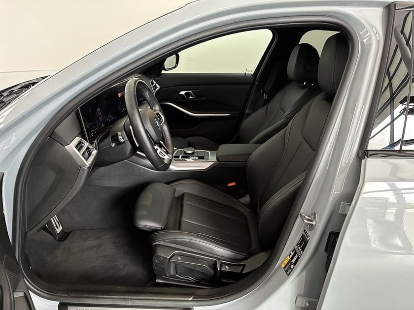 Bild 5 av BMW 330e xDrive Sedan M Sport 18" Rattvärme Park Assist