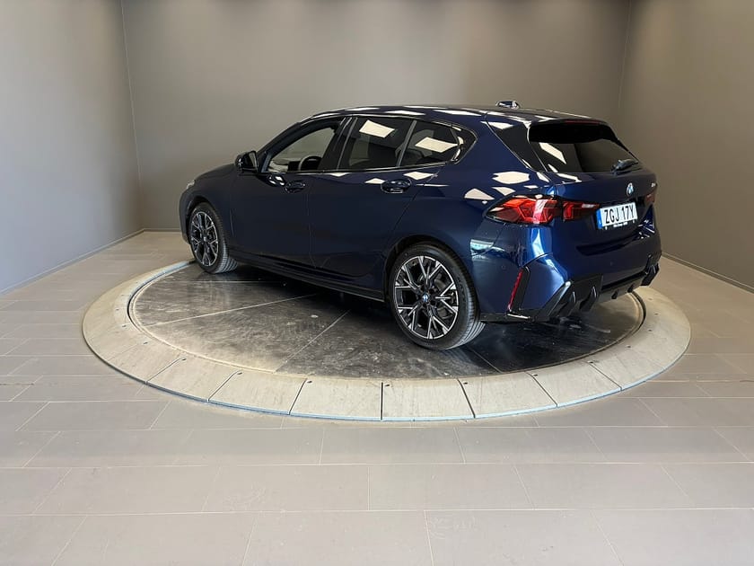 Bild 3 av BMW 120 M Sportpaket Dragkrok Innovation Rattvärme HUD