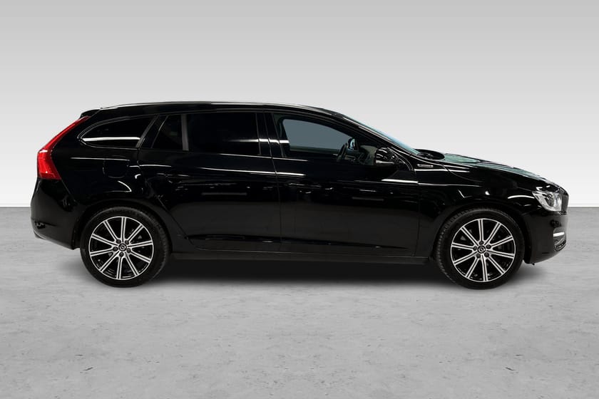 Bilde 5 av Volvo V60 D6 PHEV AWD/ lav km/ Ekstralys/ Hengerfeste/kamera+++