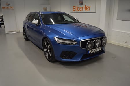 Volvo V90 T4 R-Design V-Däck ingår Värmare-VoC-Elstol-CarPlay-Pil