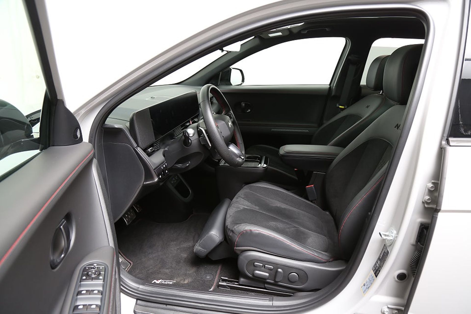 Hyundai Ioniq 5 84 kWh AWD 2026, bild 7/10