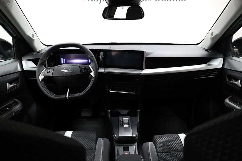 Bild 3 av Opel Frontera Hybrid 145 GS HK 1.2  Automat / Apple Carplay/ 0% Ränta