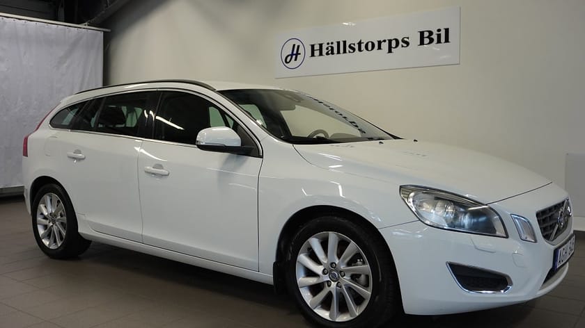 Bild 1 av Volvo V60 D3 Geartronic/Momentum/AUTO/DRAG/PDC/VOC/KEYLESS-START