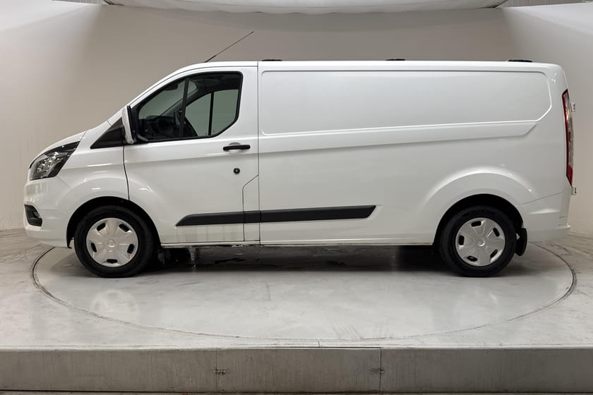 Bild 2 av Ford Transit Custom 300 130hk Verkstadsinr, drag, B-kam