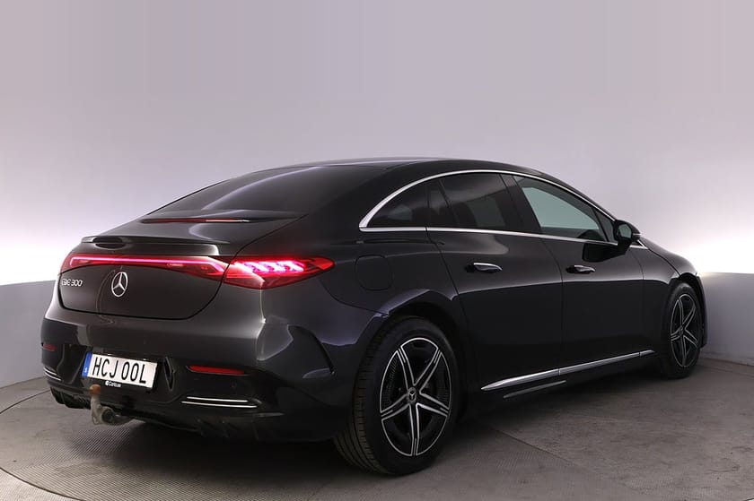 Bild 5 av Mercedes-Benz EQE 300 89 kWh AMG Drag LED Navi Kamera