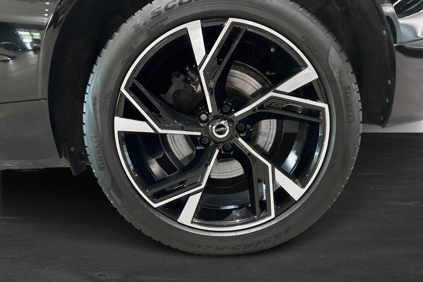 Bild 3 av Volvo XC60 B5 Aut Momentum SEIII Värmare Drag Navi