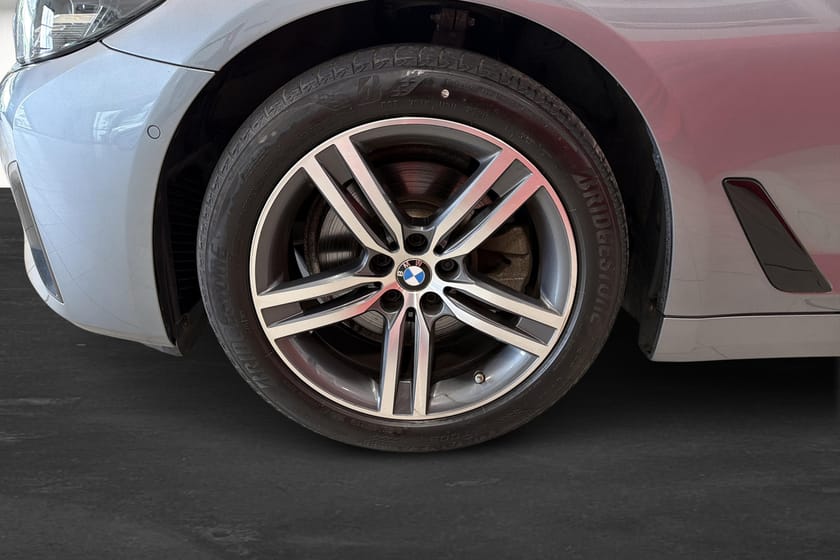 Bild 1 av BMW 520d xDrive Touring Steptronic / KEYLESS /  DRAG