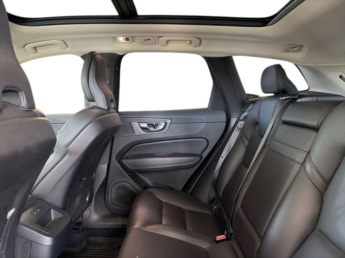 Volvo XC60 2019 - miniatyr 10